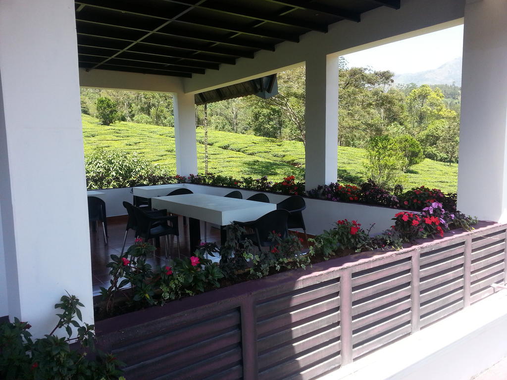 Gruenberg Tea Plantation Haus Acomodação com café da manhã Munnar Exterior foto